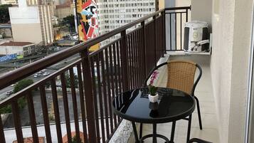 Estúdio (911) | Sacada