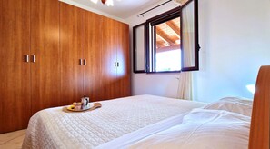 5 Schlafzimmer, Bügeleisen/Bügelbrett, kostenloses WLAN, Bettwäsche