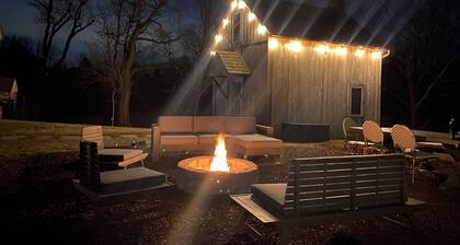 Rustic Meets Modern Farmhouse in Bucks County