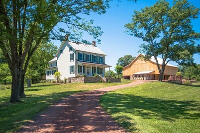 Rustic Meets Modern Farmhouse on Vineyard & Winery