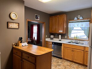 Standard House, 3 Bedrooms, Non Smoking (Betts Farmhouse, Kitchen) | Private kitchen