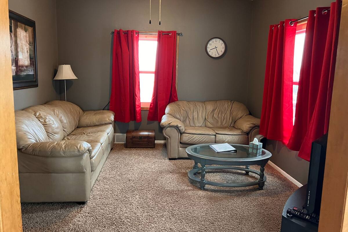 Standard House, 3 Bedrooms, Non Smoking (Betts Farmhouse, Kitchen) | Living room