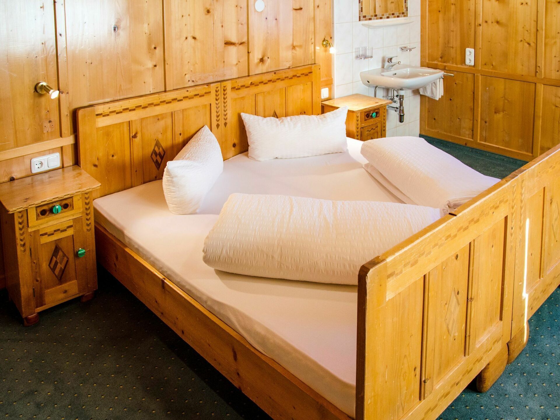 7 Schlafzimmer, Reisekinderbett, kostenloses WLAN