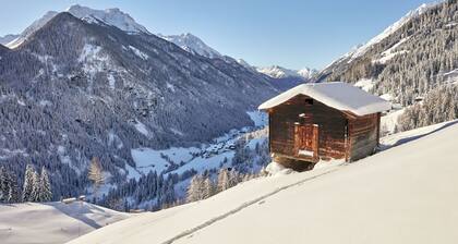 Lovely apartment in villa for 17 guests with WIFI, TV and terrace