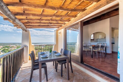 Ferienwohnung "Corallo" mit fantastischem Meerblick und Balkon 090089-APR-00022