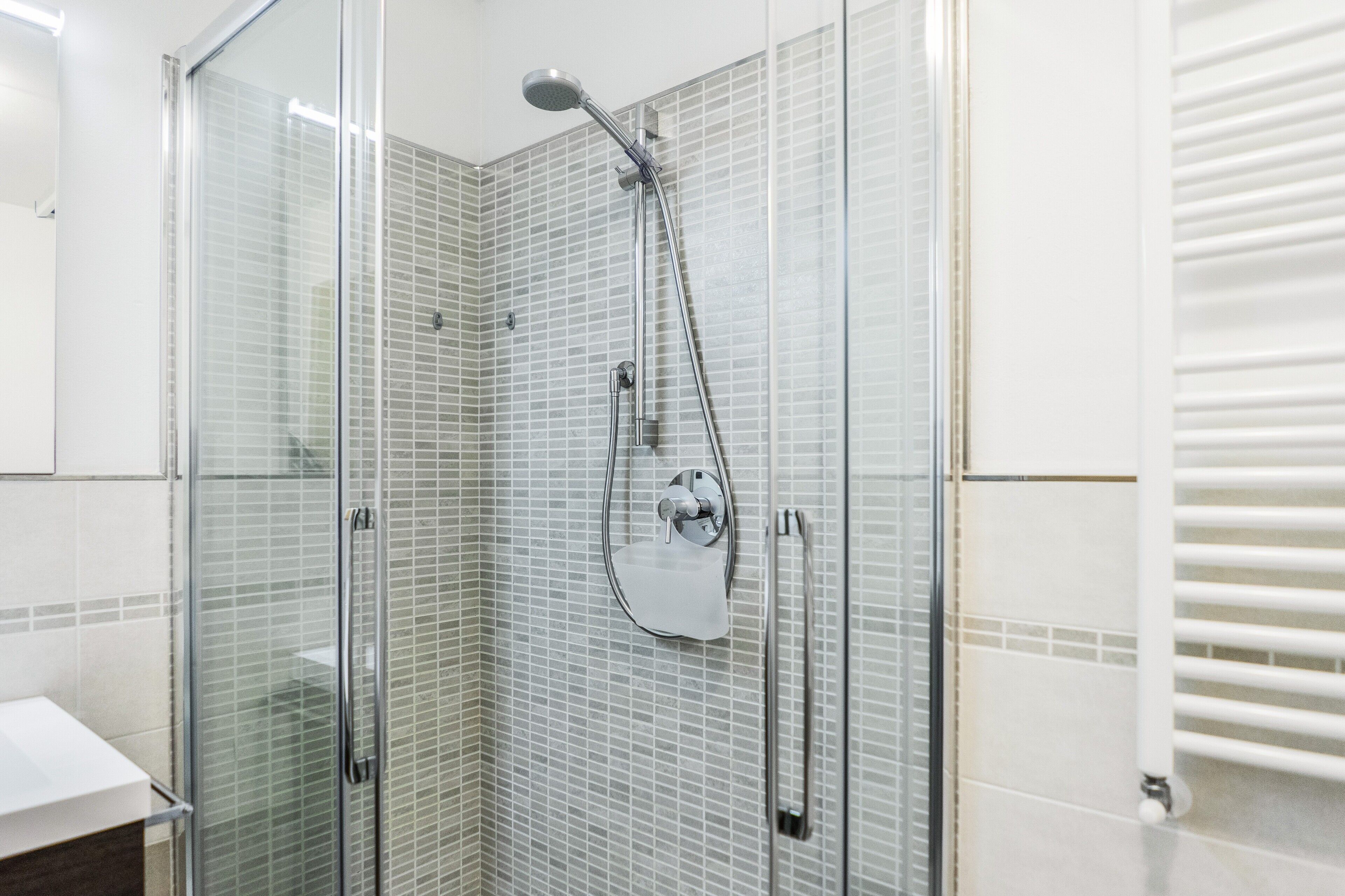 Doccia, asciugacapelli, asciugamani