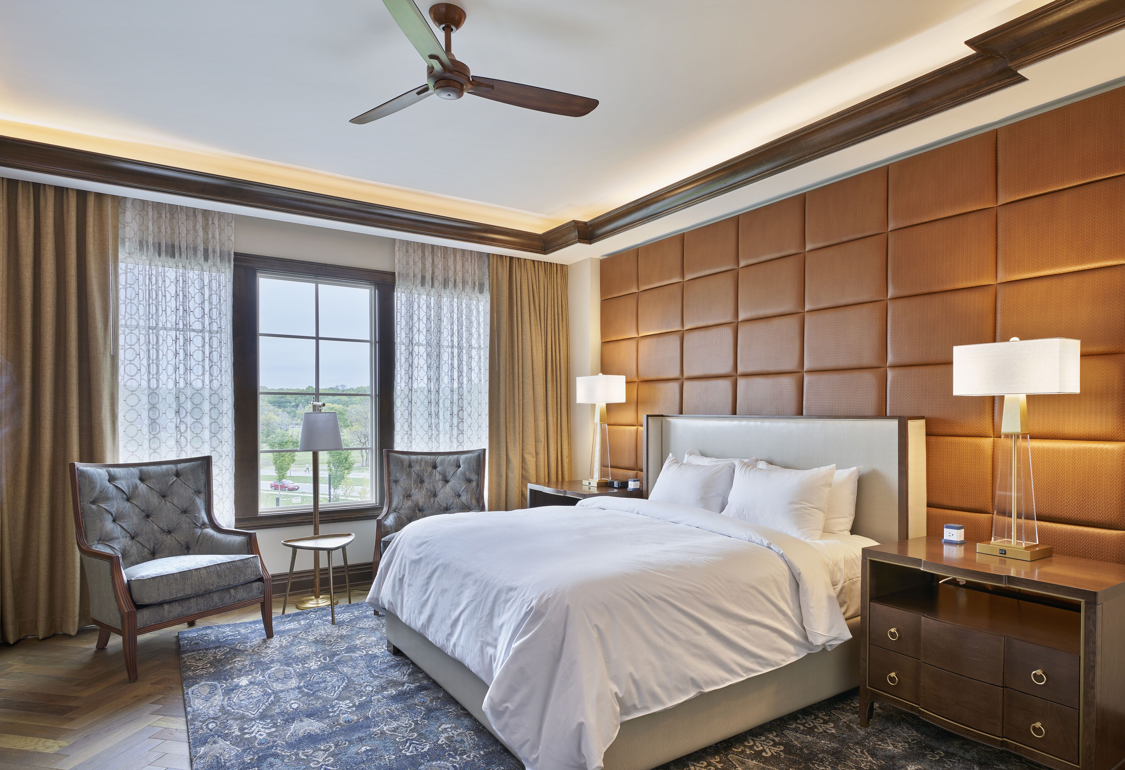 Roupas de cama premium, edredons de pluma, camas com colchões pillow-top