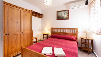 2 sovrum, strykjärn/strykbräda, gratis wi-fi och sängkläder