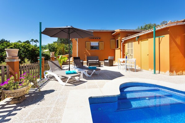 Pool - Holiday Home "Sa Caseta" Surrounded by Nature with Pool (LLUBI)