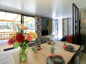 Dining - Lovely apartment in villa for 4 people with A/C, WIFI, pool, TV, terrace and pets allowed (Ondres)