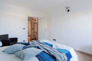 2 多间卧室、熨斗/熨衣板、免费 WiFi、床单