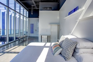 Corner King Suite | 1 bedroom, Egyptian cotton sheets, premium bedding