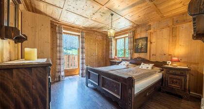 Beautiful Holiday Home “Ferienhaus in der Blaiche” with Mountain View, Wi-Fi, Balcony, Garden.