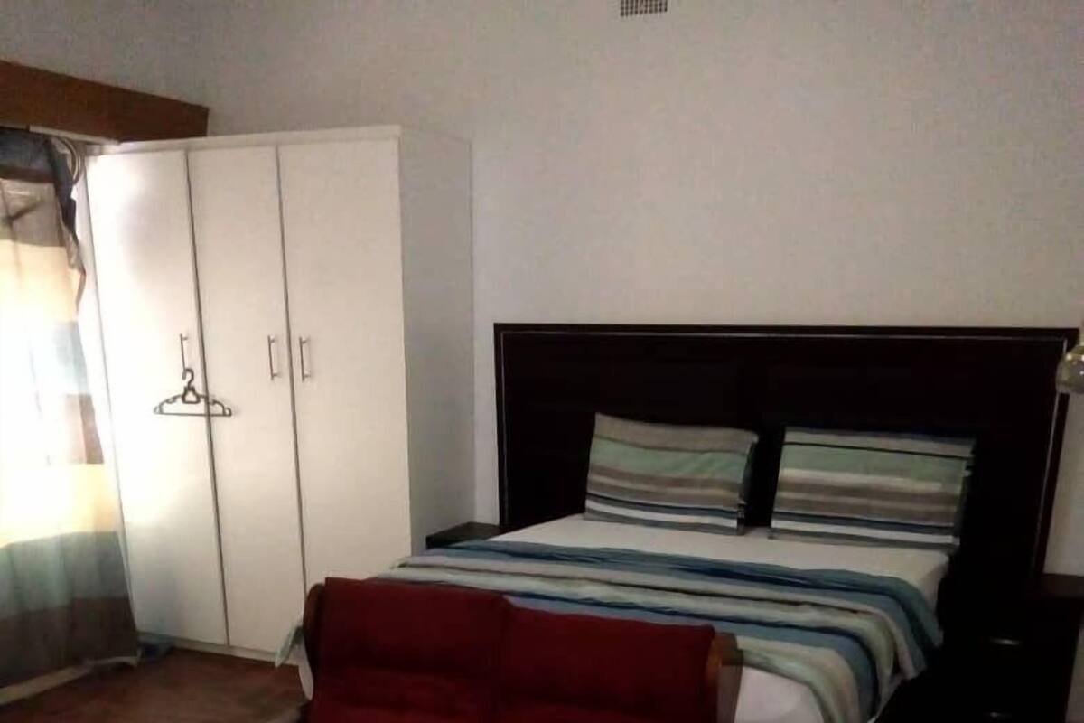 Habitación doble Confort | Wifi gratis y ropa de cama