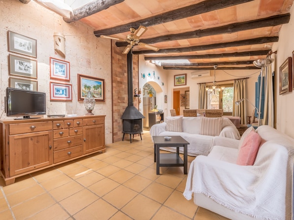 Televisio, takka, stereot