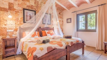 3 Schlafzimmer, BĂŒgeleisen/BĂŒgelbrett, kostenloses WLAN, BettwĂ€sche