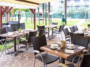 Restauration en plein air
