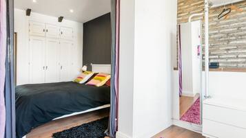 4 Schlafzimmer, Bügeleisen/Bügelbrett, kostenloses WLAN, Bettwäsche