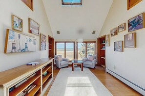 Interior - Great waterfront property with wildlife views & walking distance to beach! (Eastham)