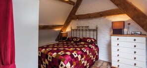 1 soverom, strykejern/-brett, wi-fi (inkludert) og sengetøy