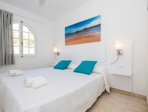 2 dormitorios, tabla de planchar con plancha, wifi gratis y ropa de cama