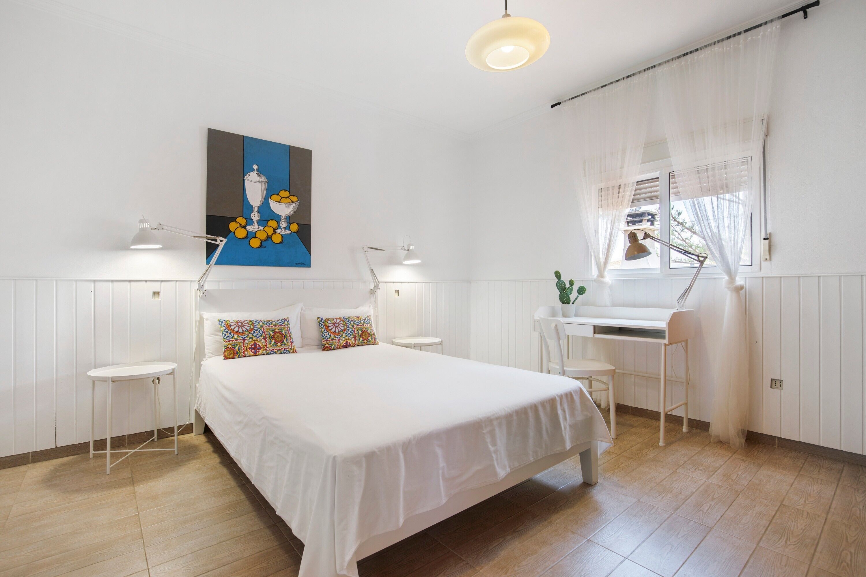 6 bedrooms, iron/ironing board, free WiFi, bed sheets