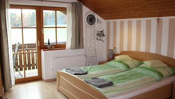 2 bedrooms, internet, bed sheets