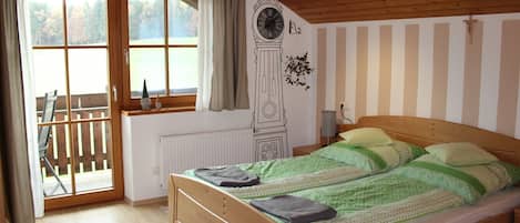 2 habitaciones, acceso a internet y ropa de cama