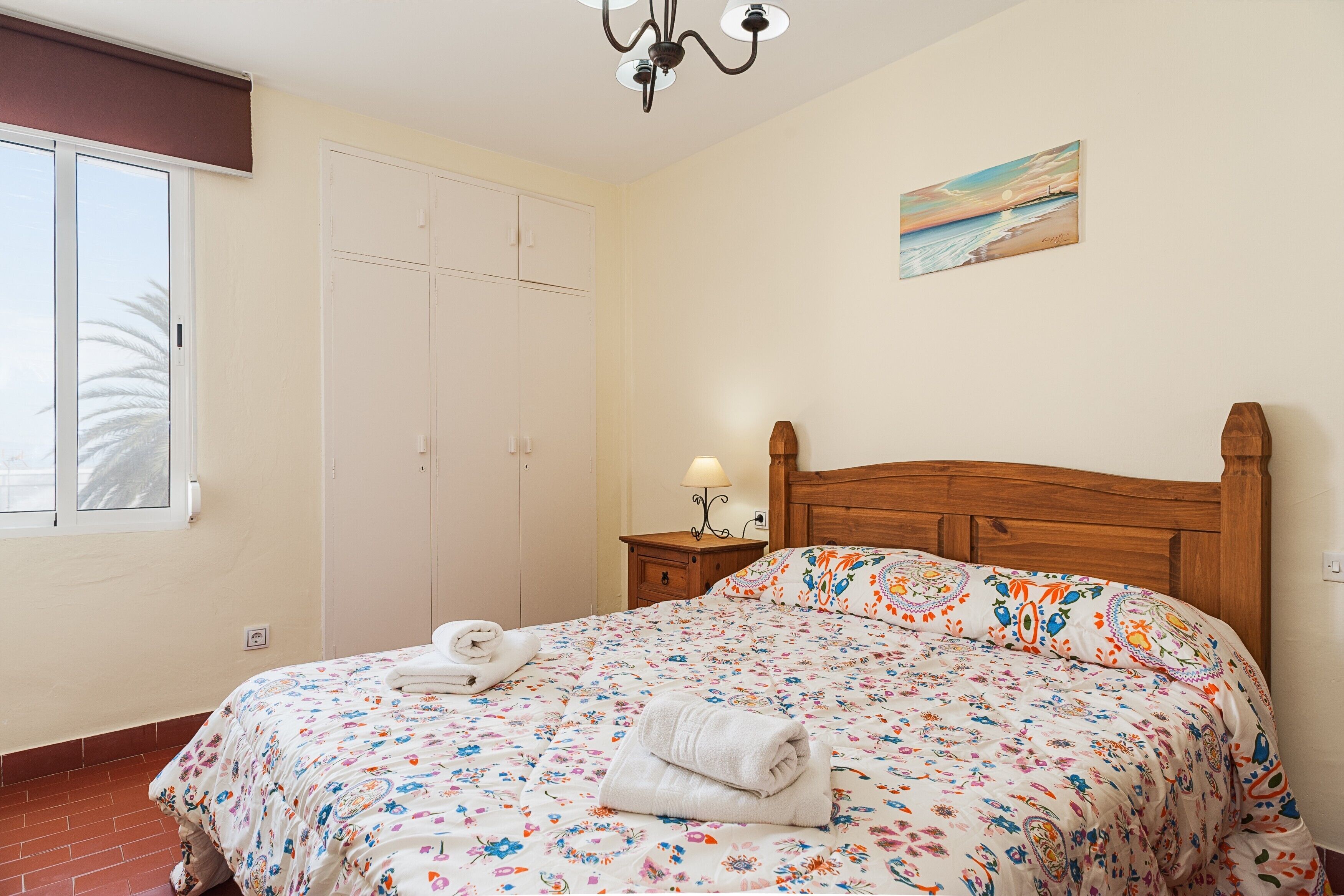 3 chambres, fer et planche à repasser, draps fournis