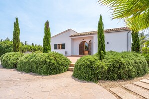 Exterior - Country House 'Can Mossenyer' with Mountain View, Private Pool and Wi-Fi (Santa María del Camí)