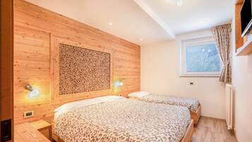 2 chambres, fer et planche Ă repasser, Wi-Fi gratuit, draps fournis