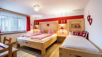 3 camere, ferro/asse da stiro, Wi-Fi gratuito, lenzuola