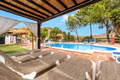 Country House with Air Conditioning, Pool, Terrace and Wi-Fi