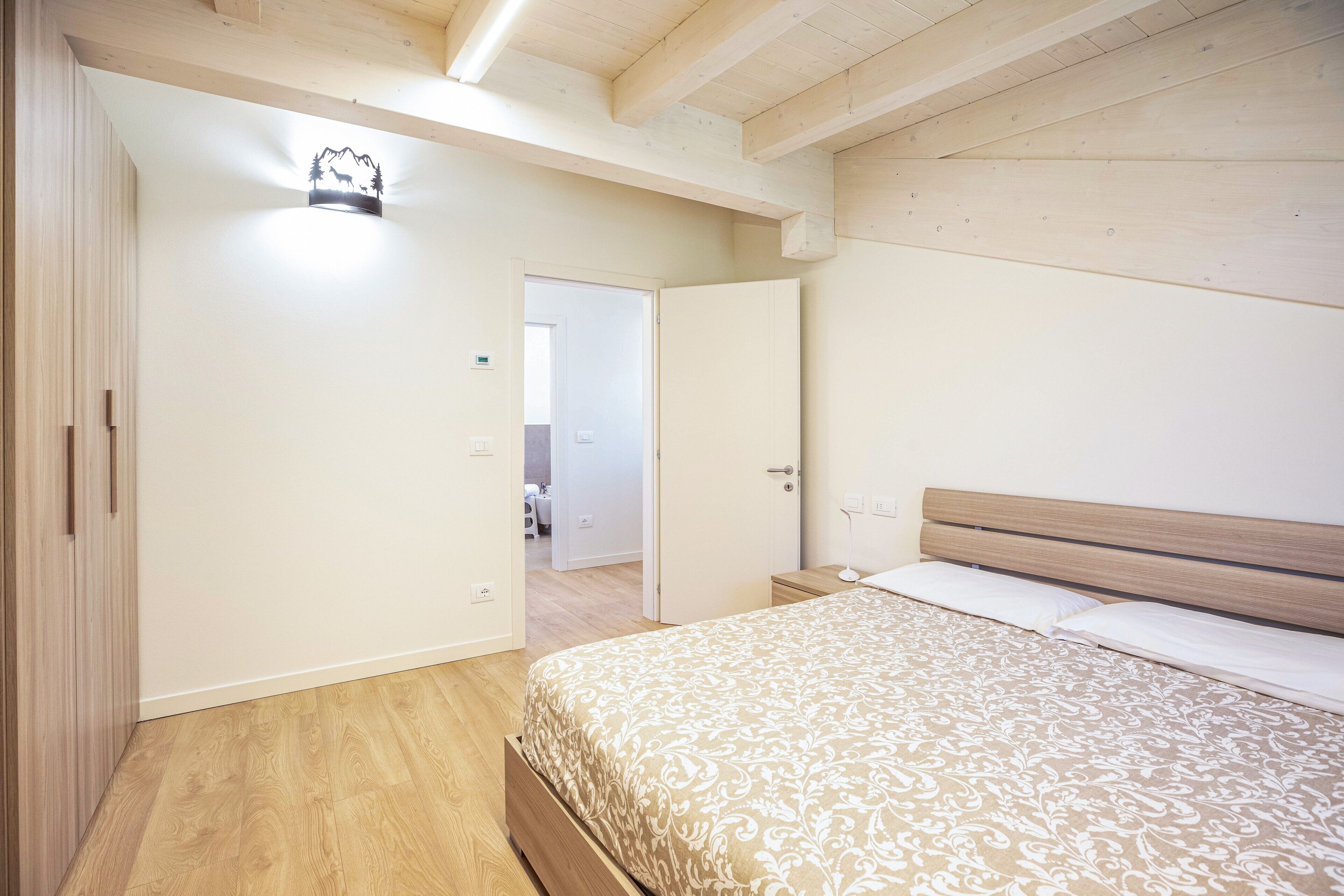 2 camere, ferro/asse da stiro, Wi-Fi gratuito, lenzuola