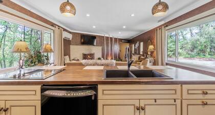 Beautiful family lodge with all the comforts of home