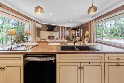 Beautiful family lodge with all the comforts of home