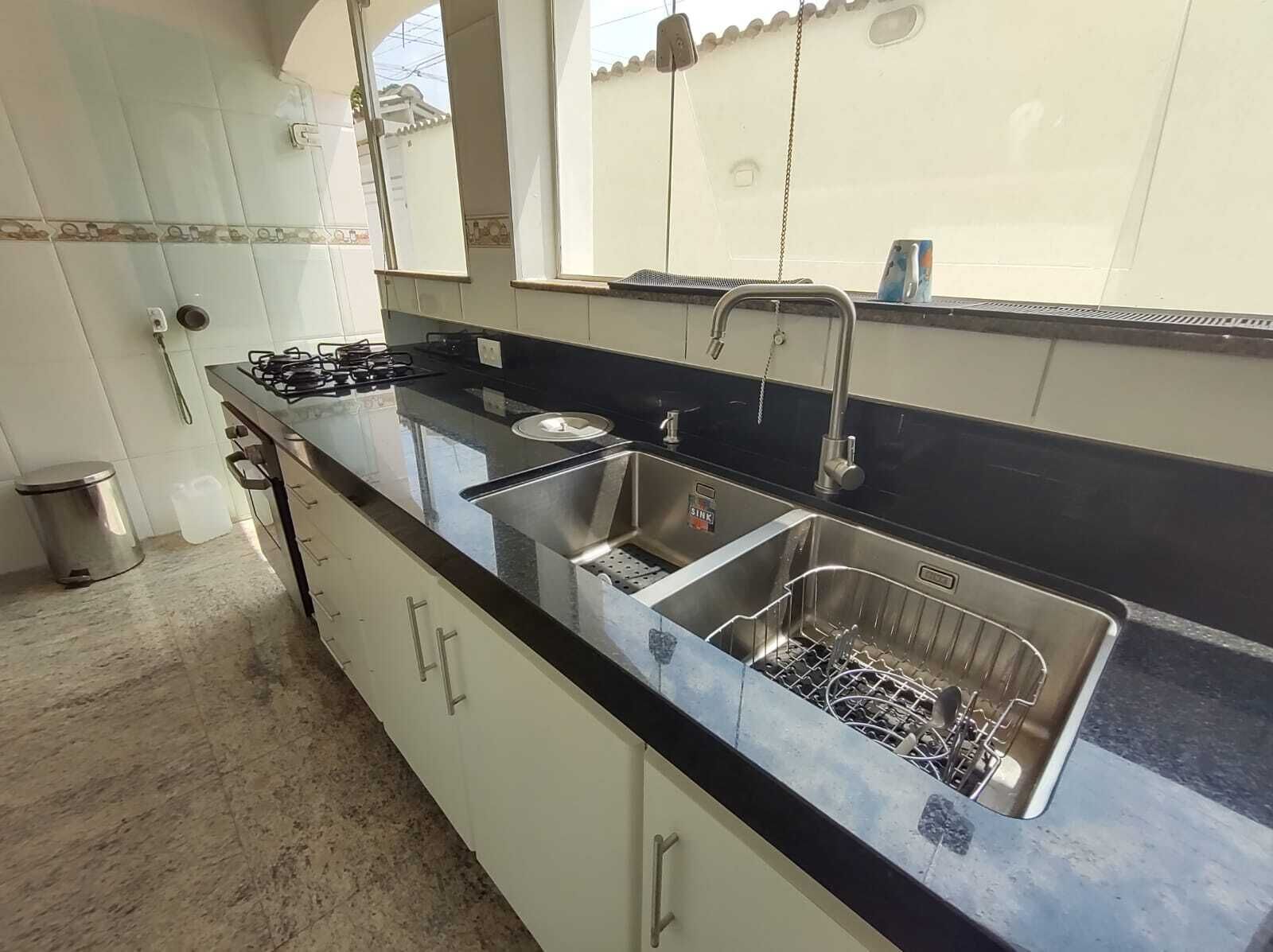 Kühlschrank, Toaster, Mixer, Gefrierschrank