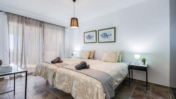 2 bedrooms, iron/ironing board, free WiFi, bed sheets