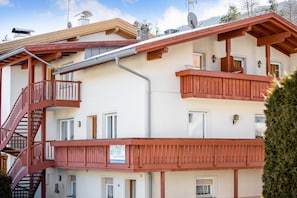 Esterni