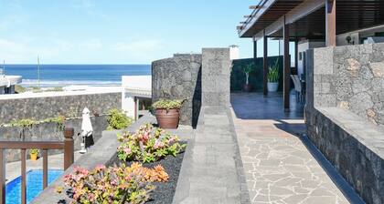 Villa "Finca Daniela" with Sea View, Wi-Fi, Pool, Garden & Terrace