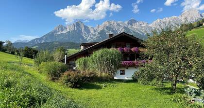 Apartment "Steinernes Meer" with Balcony, Mountain View at an Organic Farm