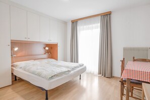 1 chambre, Wi-Fi gratuit, draps fournis