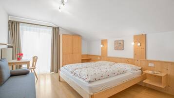 2 bedrooms, free WiFi, bed sheets