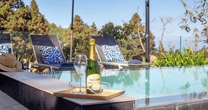 Magnifique "Casa Adayeim 1" avec piscine, Wi-Fi, terrasses, vues sur la mer et les montagnes