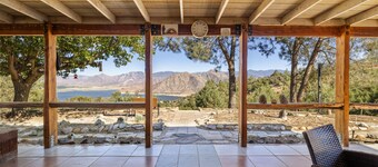 SkyRanch Log Cabin with Amazing Views In the Sequoia National Forest!!