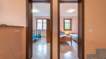 2 habitaciones, wifi gratis y ropa de cama