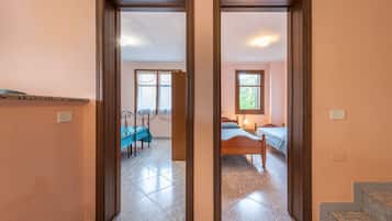 2 bedrooms, free WiFi, bed sheets
