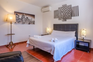 4 camere, ferro/asse da stiro, Wi-Fi gratuito, lenzuola