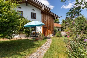Exterior - Holiday Home 'Landhaus Gustl' with Private Terrace, Private Garden and Wi-Fi (Chieming)