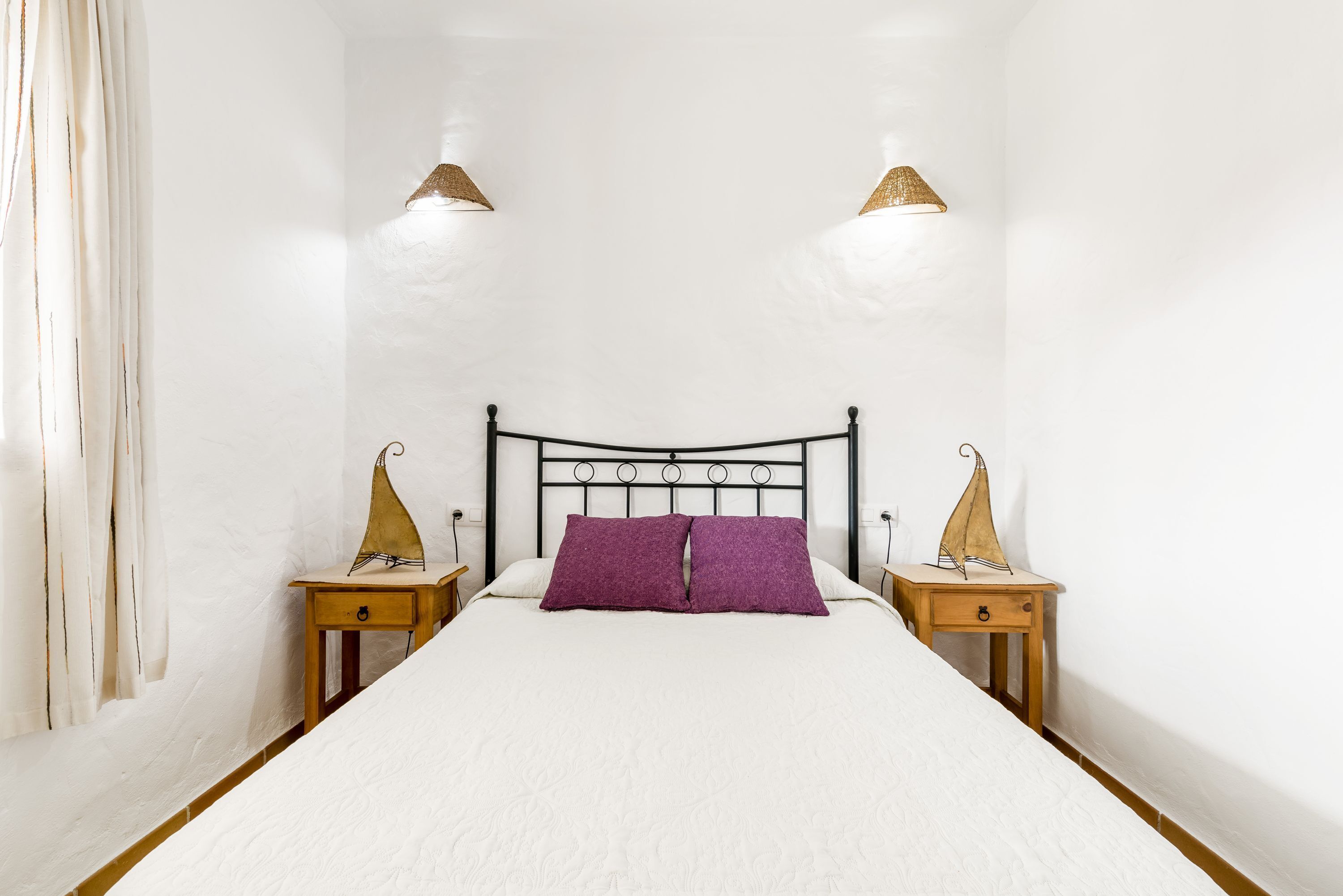 2 makuuhuonetta, silitysrauta/-lauta, ilmainen Wi-Fi, vuodevaatteet